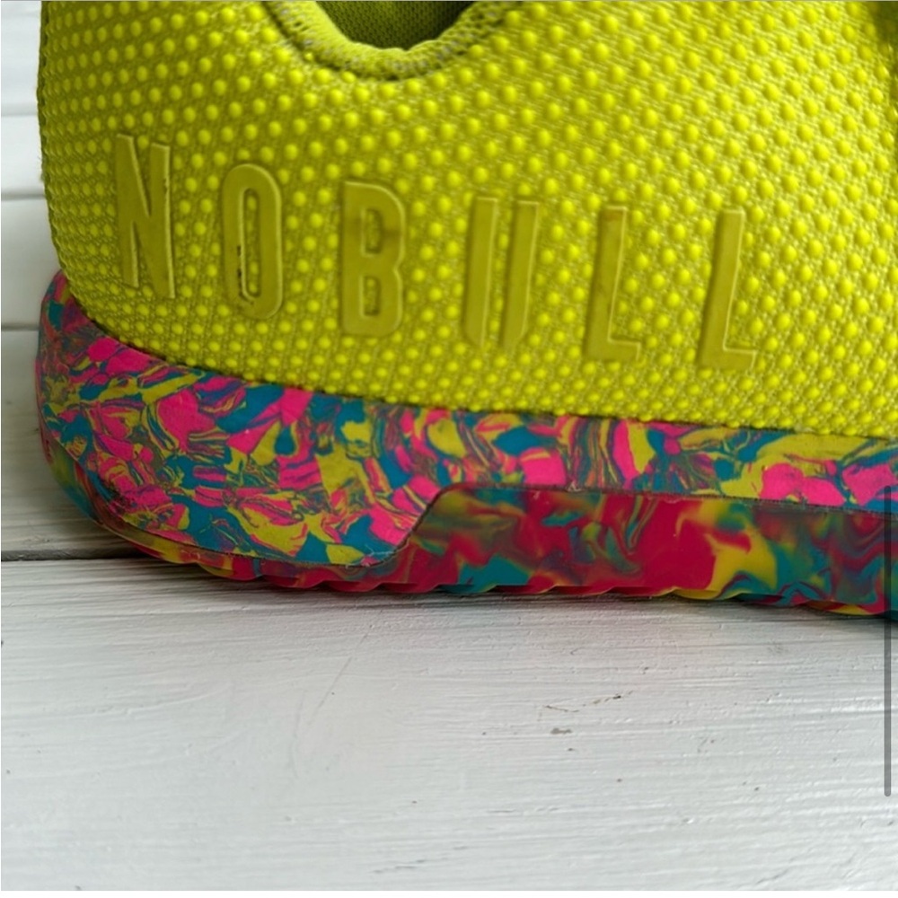 NOBULL Neon Yellow Trainers Confetti Bottom size 7.5